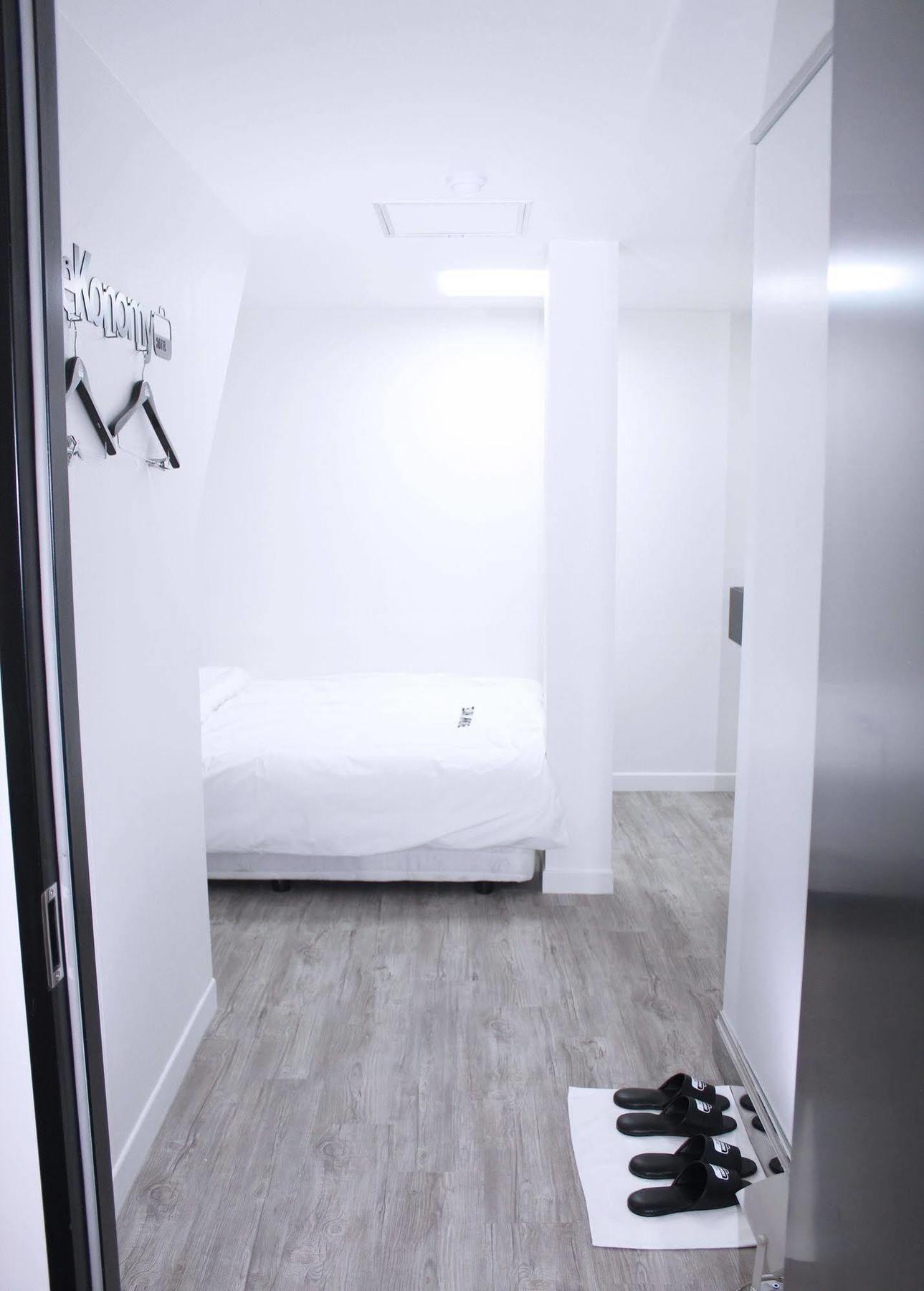 Ekonomy Hotel Dongdaemun Seoel Buitenkant foto