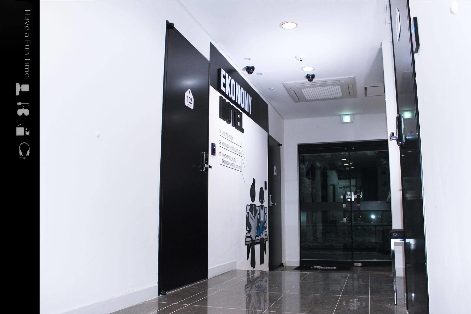 Ekonomy Hotel Dongdaemun Seoel Buitenkant foto
