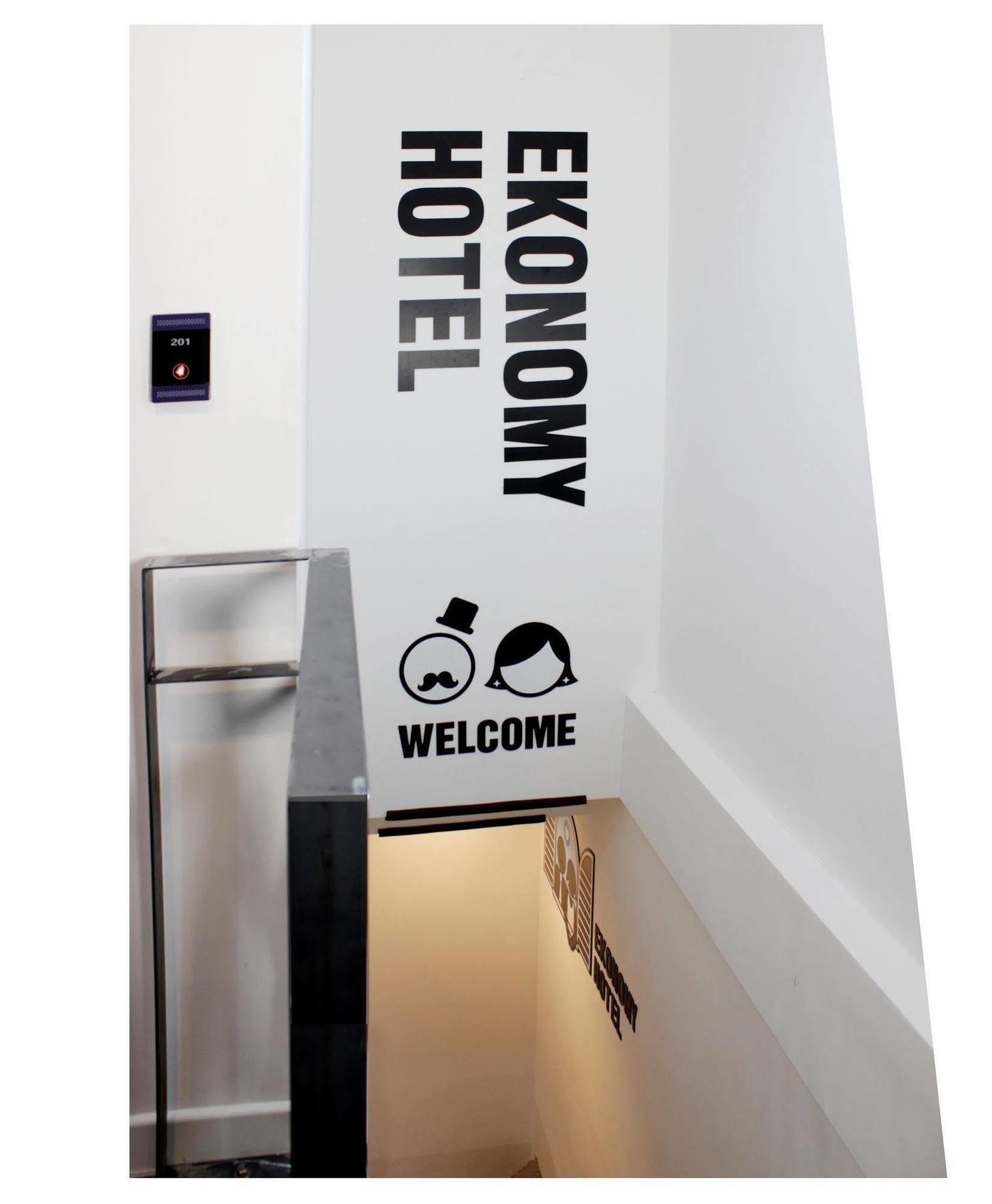 Ekonomy Hotel Dongdaemun Seoel Buitenkant foto